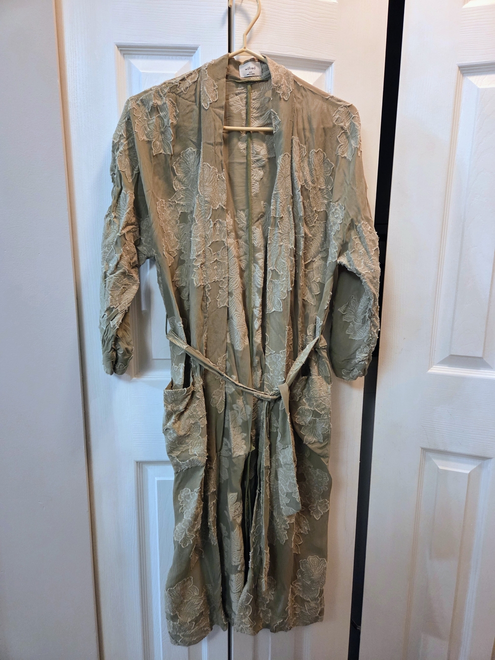 Wilfred by Aritzia Floral Burnout Duster Kimono | Sage Green | Belted | Pockets